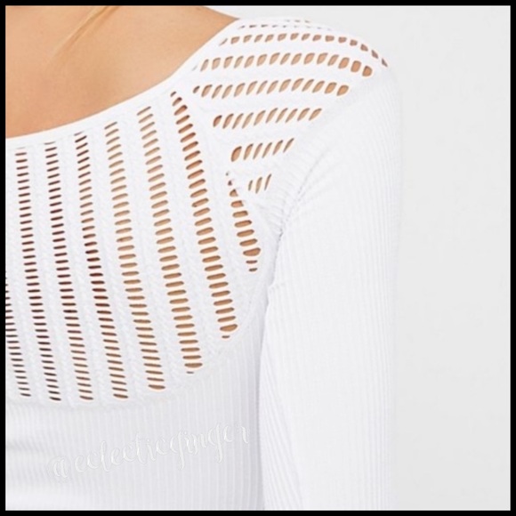FP optic WHITE cut out neck long sleeve top M/L - Picture 6 of 8